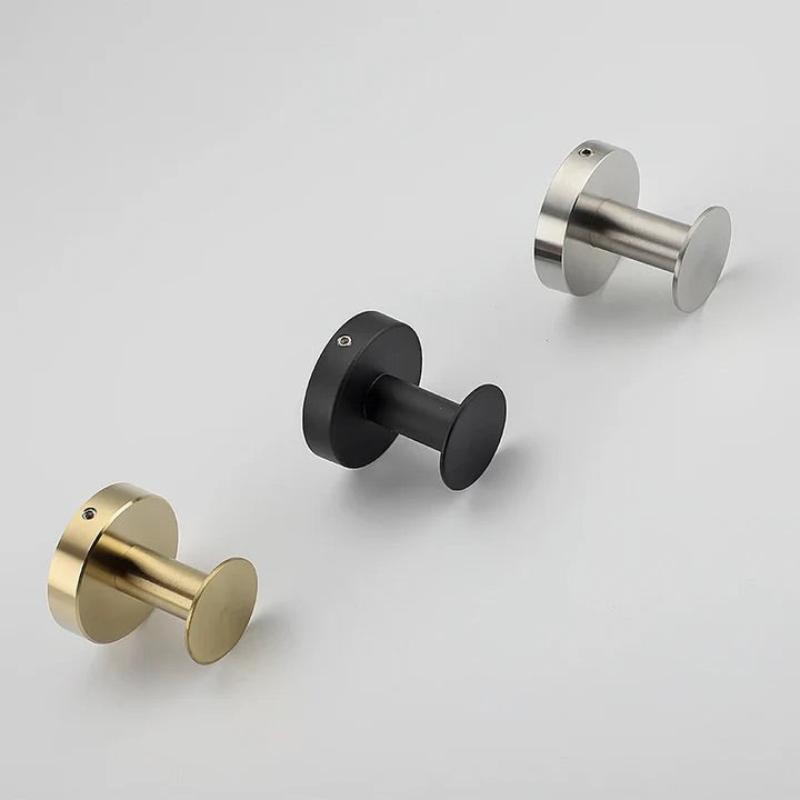 穴あけ不要の壁用フック